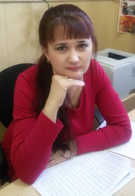 МОЛИТВИНА ЛАРИСА НИКОЛАЕВНА